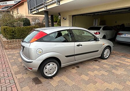 Ford Focus 1.4 -