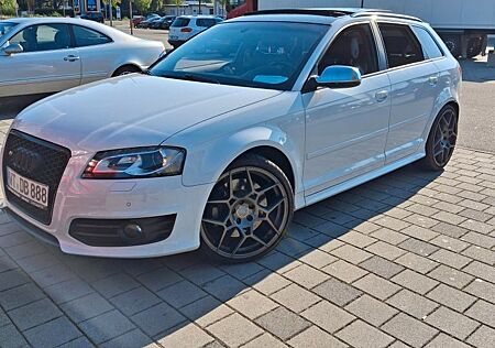 Audi S3 2.0 TFSI Quattro - Vollausstatung