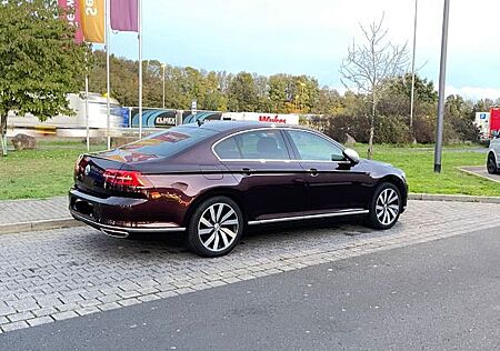 VW Passat Volkswagen 2.0 TDI SCR 140kW DSG BMT 4MOT Highli...