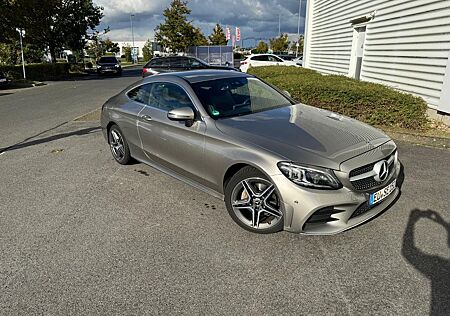 Mercedes-Benz C 180 Autom. AMG Line NAVI