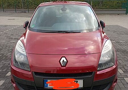 Renault Scenic Luxe 2.0 HU 05/2026 (AUTOMATIK) 2.Hand