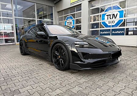 Porsche Taycan 4S Cross Turismo S