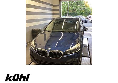 BMW 218i Active Tourer Sport Line Navi,AHK,PDC