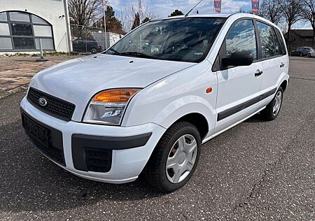 Ford Fusion Ambiente 1,6 Benzin AHK Tüv 10/2025