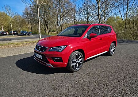 Seat Ateca FR DSG/ACC/LED/PAN/ALCAN/ALU Service neu