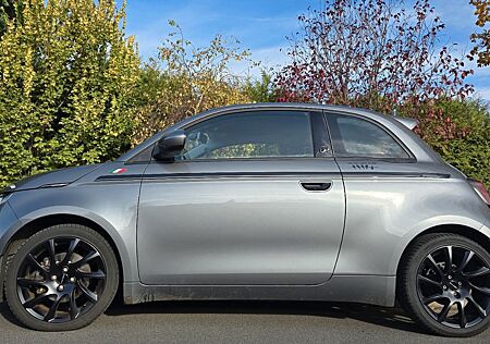 Fiat 500E 3+1 Icon MJ22 Irmscher Sonderedition