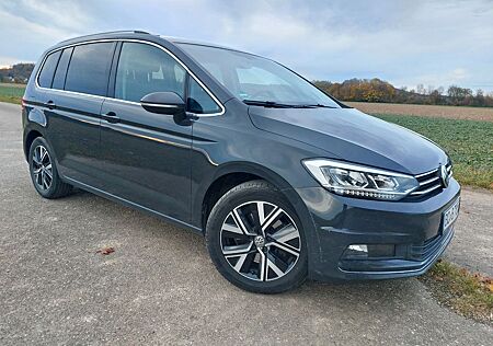 VW Touran Volkswagen 2.0 TDI SCR DSG Highline Highline