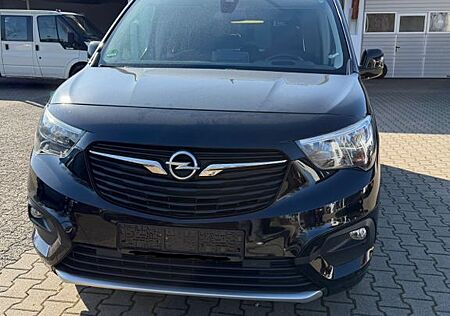 Opel Combo Life 1.5 D 130 EAT8