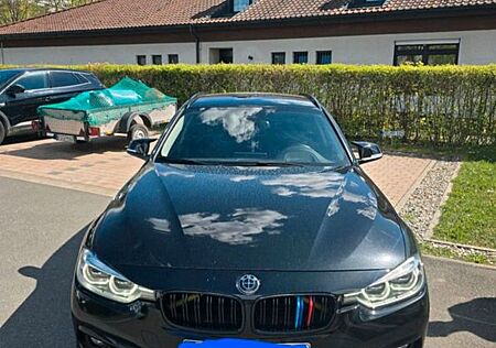 BMW 320i xDrive Touring Advantage Automatic Adva...