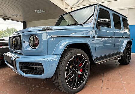 Mercedes-Benz G 63 AMG /2024/Vintageblue-White-Carbon/TV/Full