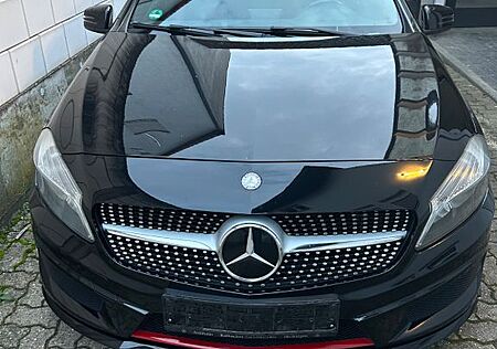 Mercedes-Benz A 250 BlueEFFICIENCY AMG Sport DCT AMG Sport