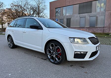 Skoda Octavia Combi RS DSG Navi LED (RS-Sitze) 19-Zoll
