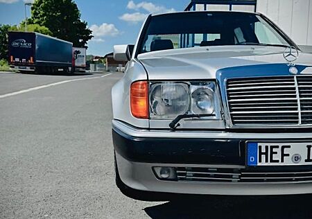 Mercedes-Benz 500 500E