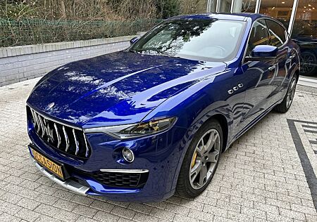 Maserati Levante 3.0 V6 BI-TURBO 350 CV GRANLUSSO