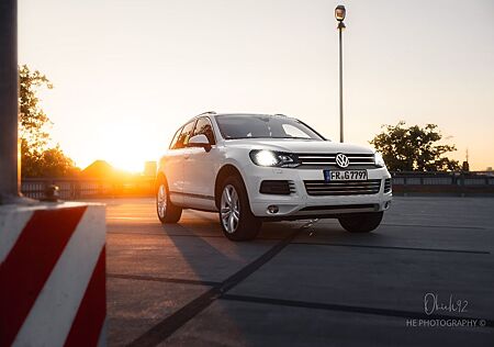 VW Touareg Volkswagen 3.0 V6 TDI, Panorama, AHK, uvm.