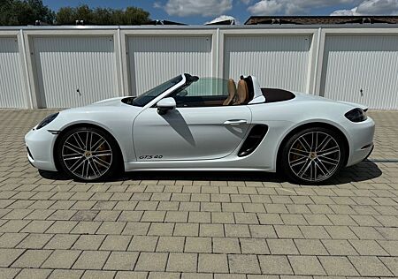 Porsche Boxster GTS 4.0 PCCB/UltraVOLL/Garantie02/2028