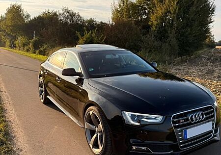 Audi A5 quattro Stronic B&O Klimakomfort Rotor