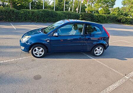 Ford Fiesta 1,3 44 kW Style Style