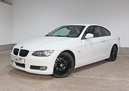BMW 320i Coupe~SHZ~Klima~PDC~Xenon