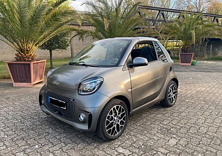 Smart ForTwo cabrio 60kW EQ - Matt - Vollaustattung