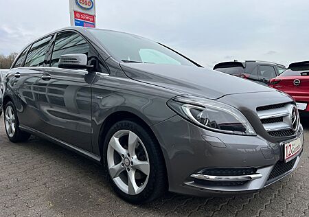 Mercedes-Benz B 180 *AUTOMATIK*BI-XENON*NAVI*ALU*1HAND*GARANTIE