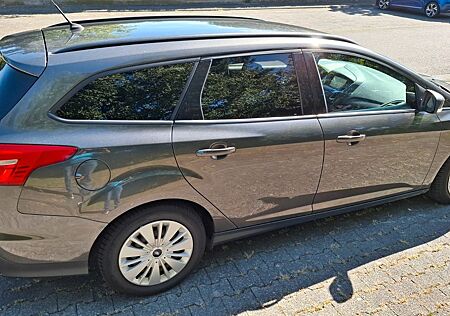 Ford Focus 1,0 EcoBoost 74kW Turnier -