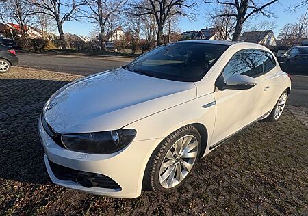 VW Scirocco Volkswagen 1.4 TSI 90kW, R-Line 122 PS