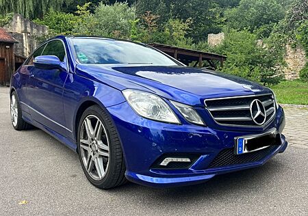 Mercedes-Benz E 250 E -Klasse Coupe CDI BlueEfficiency