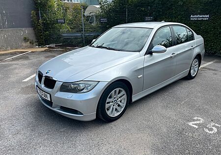 BMW 318i Xenon, PDC, Navi, Sitzheizg, Klima, Tüv Neu