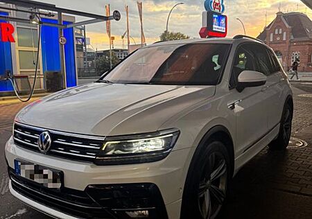 VW Tiguan Volkswagen 1.5 TSI DSG R-line,Pano,360°,LED,NAV,VIRT