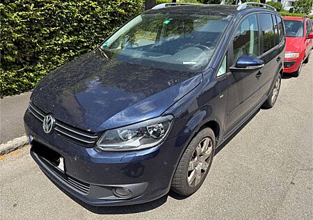 VW Touran Volkswagen 2.0 TDI DSG CUP BlueM. 7 Sitzer Panorama
