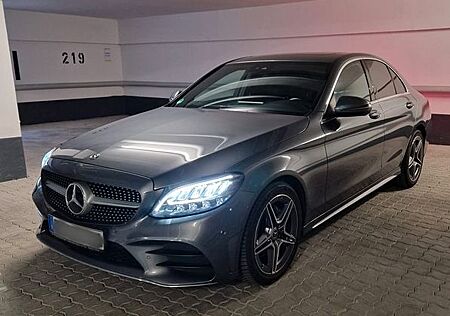 Mercedes-Benz C 200 AMG Line QBoost