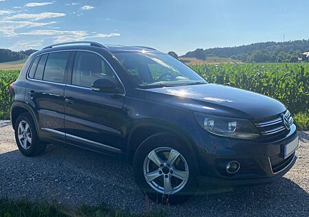 VW Tiguan Volkswagen 2.0 TDI BMT/Navi/PDC/AHK/TEMP