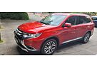 Mitsubishi Outlander 2.2 DI-D 4WD Automatik SUV-Star+ S...