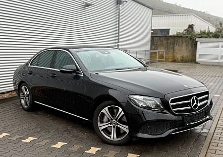 Mercedes-Benz E 400 E 400d 4Matic+RFK+Leder+8Räder+LED+Totw.+Navi