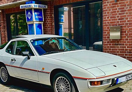 Porsche 924 Targa