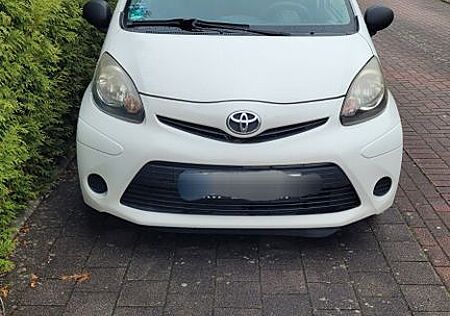 Toyota Aygo (X) Aygo (X) 1,0-l-VVT-i Cool & GO Cool & GO