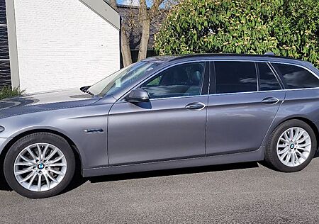 BMW 530d Touring A Top Zustand