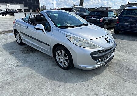 Peugeot 207 CC,Rückfahrkamera,ALUS,Klima,Sitzheizung