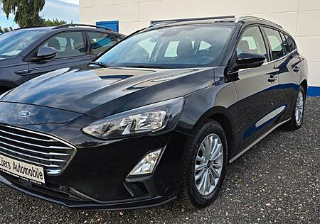 Ford Focus Turnier Titanium