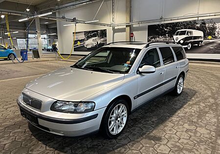 Volvo V70 T5 Premium 250PS
