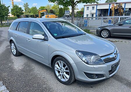 Opel Astra H Caravan Cosmo Xenon/ AHK