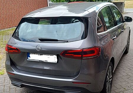 Mercedes-Benz B 250 e DCT -