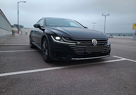 VW Arteon Volkswagen 2.0 TSI DSG 3× R-Line Virtual Kamera LED