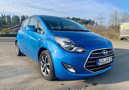 Hyundai ix20 1.6 CRDi YES! Silver blue YES! Silver