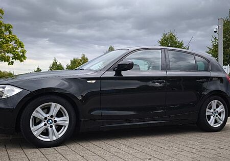 BMW 116 i 1.Hd.Xenon,Klima,Tüv Neu,Scheckh.s. gepfle
