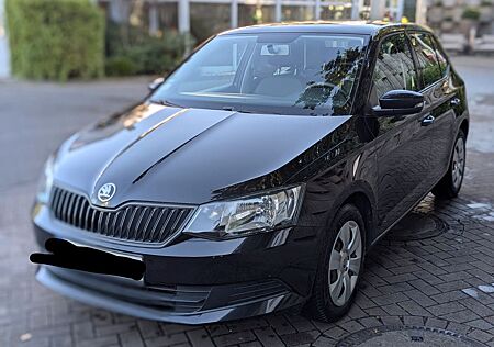 Skoda Fabia , Scheckheft, Ohne Reperaturstau, gepflegt