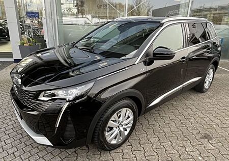 Peugeot 5008 PureTech 130 EAT8 GT 7-Sitzer 1er Hand Pano