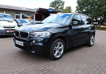 BMW X5 3.0d xDrive M Paket Leder Kamera AHK 19 Zoll