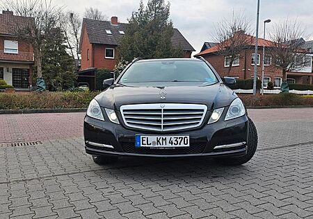 Mercedes-Benz E 220 CDI T BlueEFFICIENCY ELEGANCE ELEGANCE